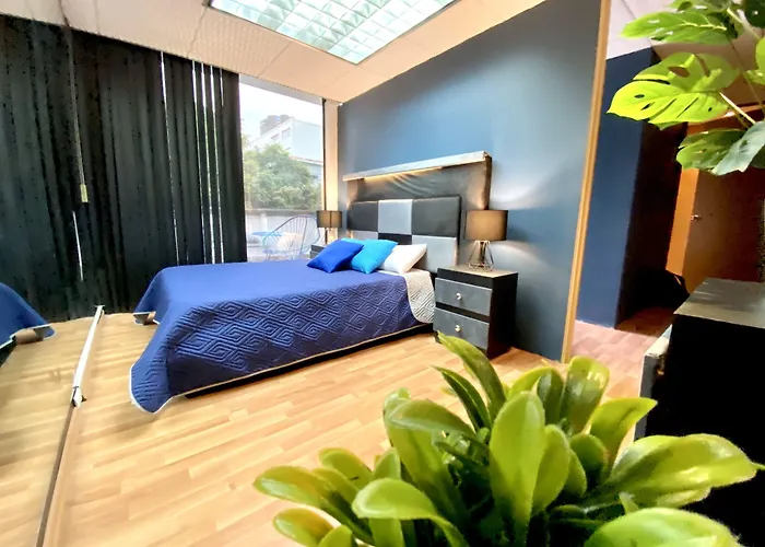 Hostel Wonder *
